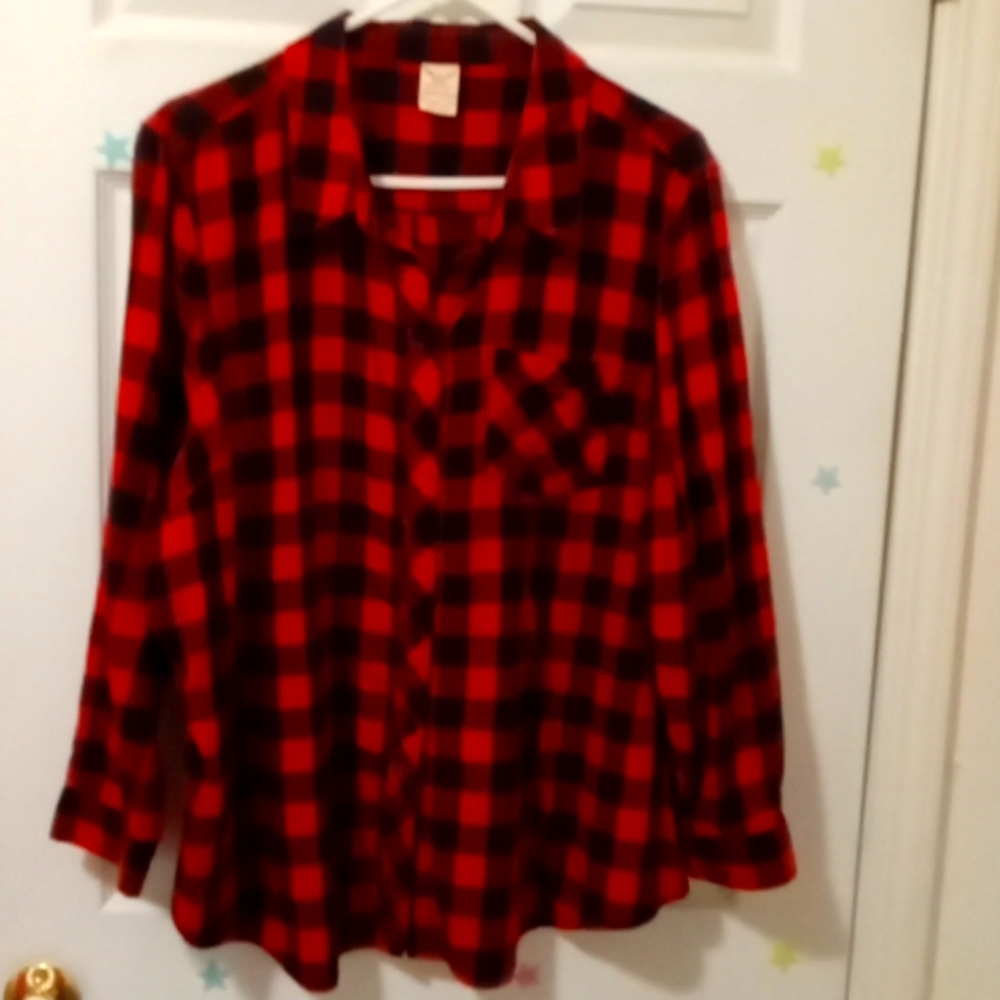 Women's flannel shirt